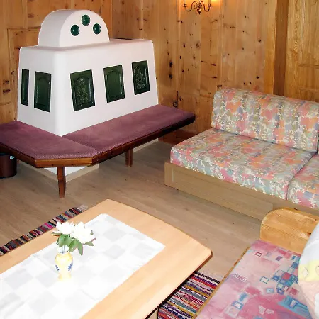 Haus Hannelore 370s アパート